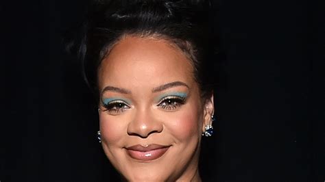 rihanna pregnant naked|Rihanna shares stunning photos from nude maternity shoot